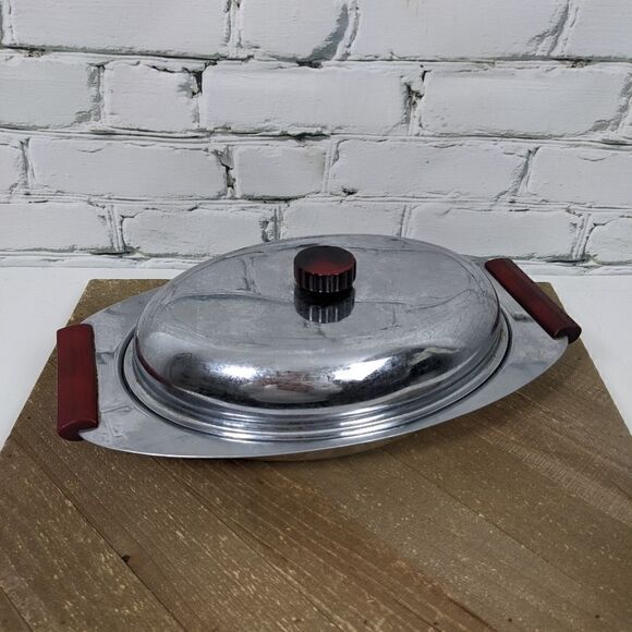 Glo Hill Gourmates casserole dish with Cherry Bakelite handles, Stainless - Picture 1 of 6